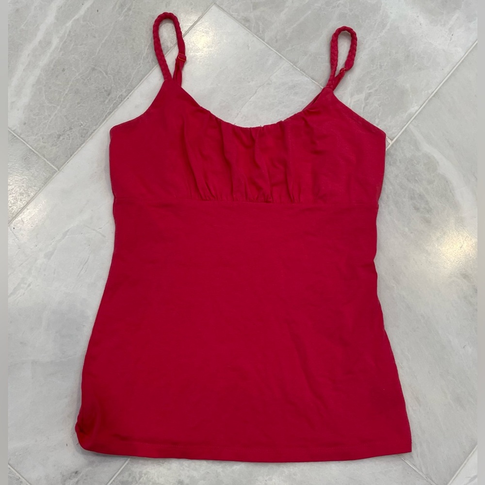 Pink tank top